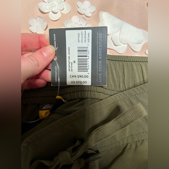Eddie Bauer jogger - Picture 3 of 5